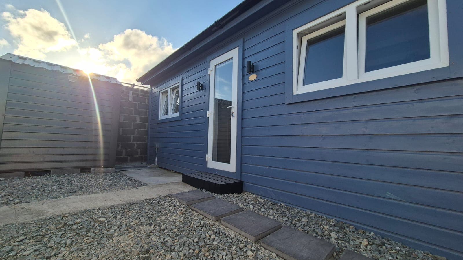 1 bedroom fully furnished cabin